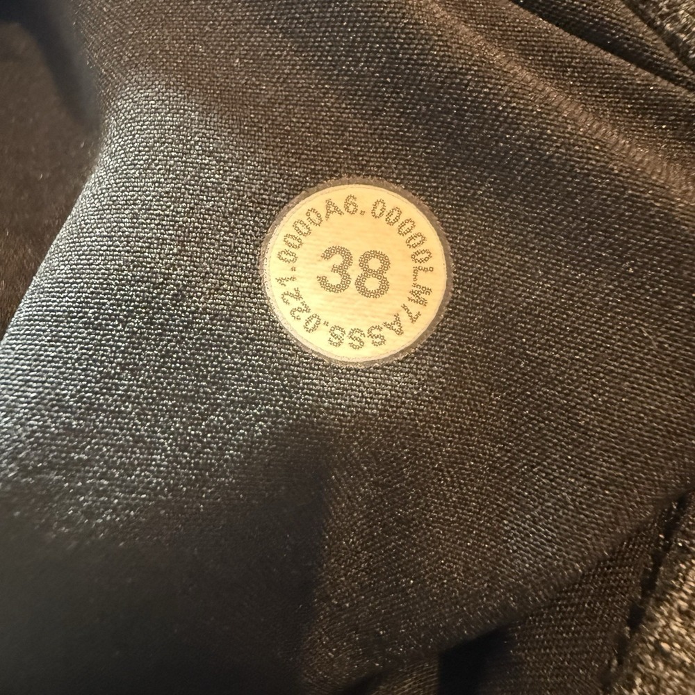 Lululemon Commission Short 7" Warpstreme Men‎ 38 Gray Athleisure Golf Casual - Picture 4 of 7